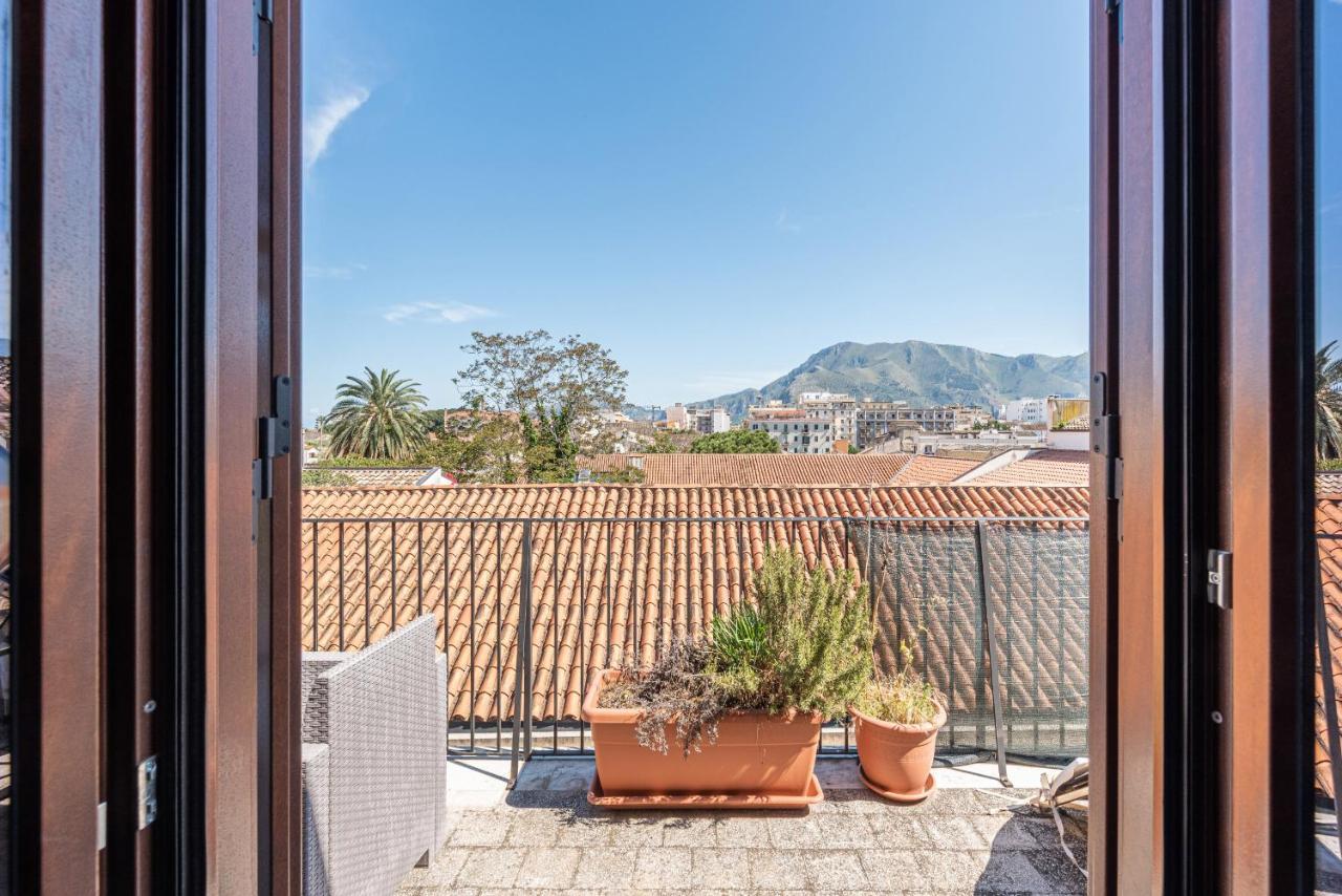 Schiavuzzo Apartment With Terrace By Wonderful Italy 巴勒莫 外观 照片
